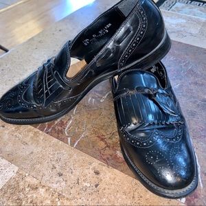 Men’s SZ 10.5  D NUNN BUSH Tassel Black Loafers